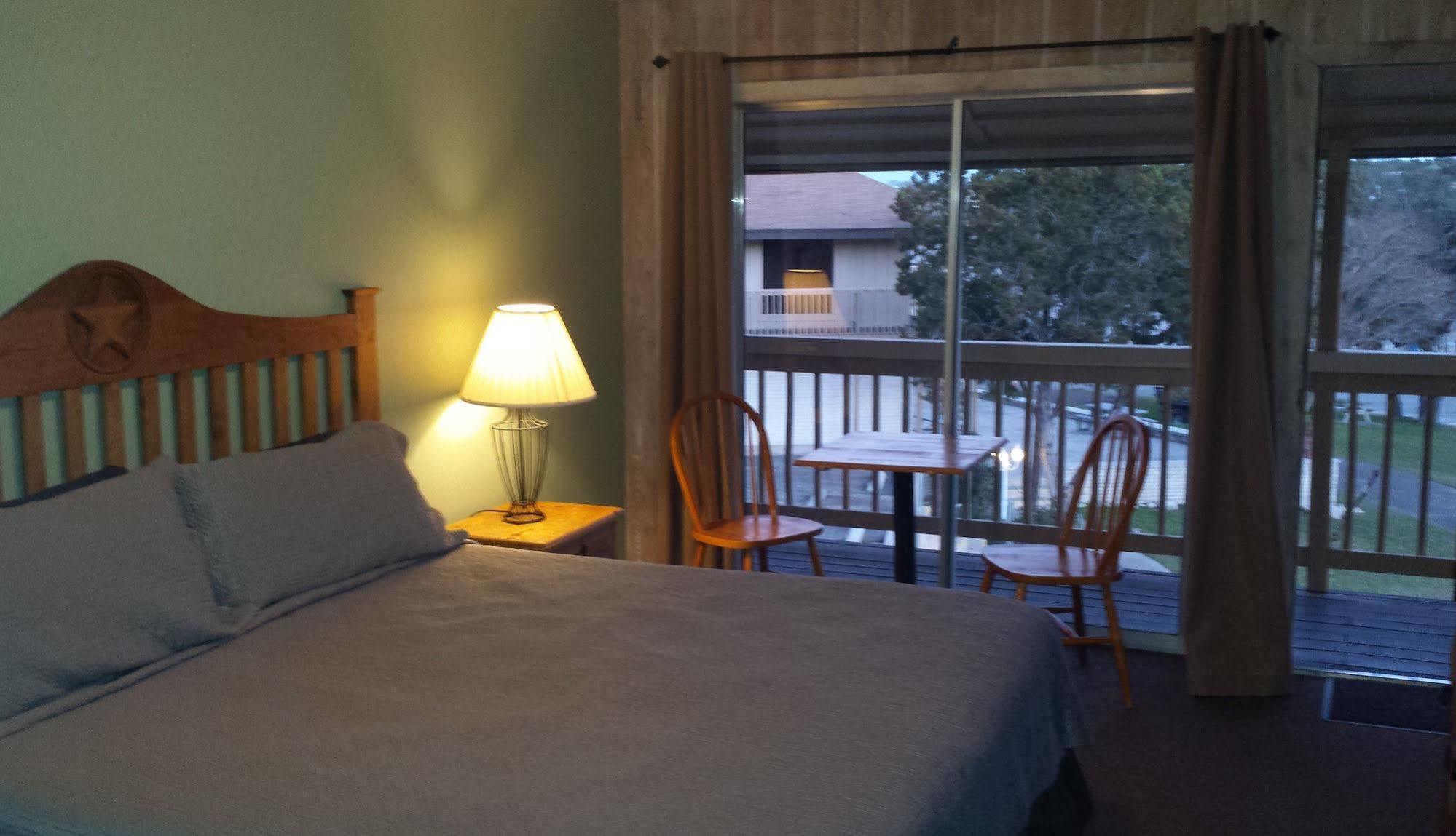 Lodge At Turkey Cove Canyon Lake Εξωτερικό φωτογραφία