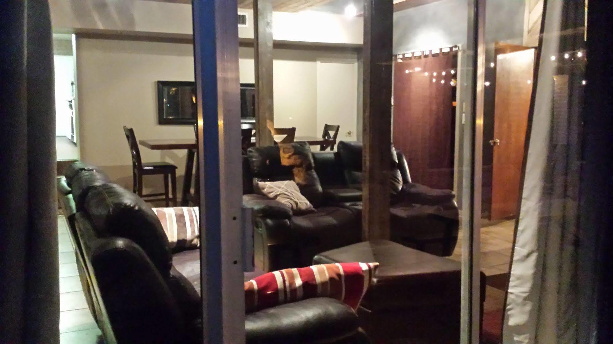 Lodge At Turkey Cove Canyon Lake Εξωτερικό φωτογραφία